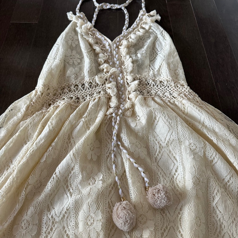 Chic Lace Cream Midi Dress - Picture 2 of 11